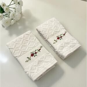 SET Bianca Jacquard Ladybug Fingertip Hand Towels Embroidered Portugal RETIRED